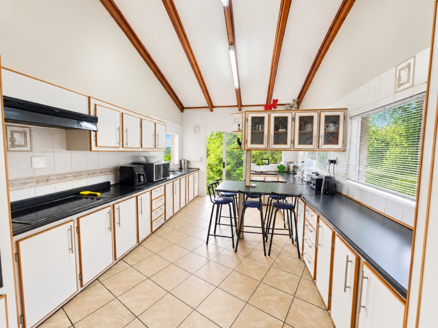 4 Bedroom Property for Sale in Heuwelsig Free State